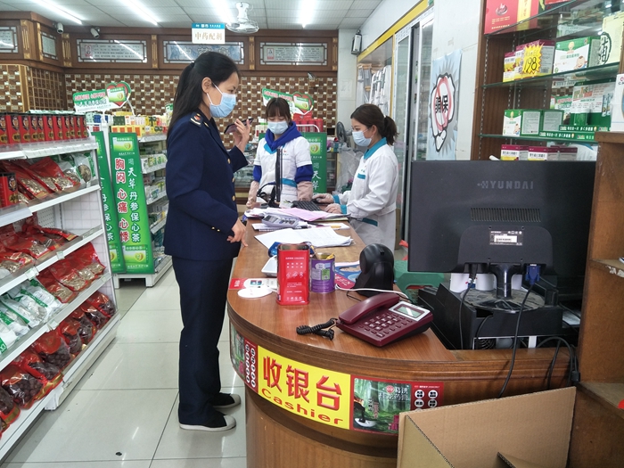 基層女同志巾幗不讓須眉，在疫情防控中英勇奮斗4.jpg