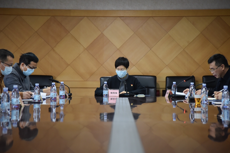 市場(chǎng)監(jiān)管局召開(kāi)疫情防控工作會(huì)議，部署春節(jié)期間市場(chǎng)監(jiān)管工作.jpg
