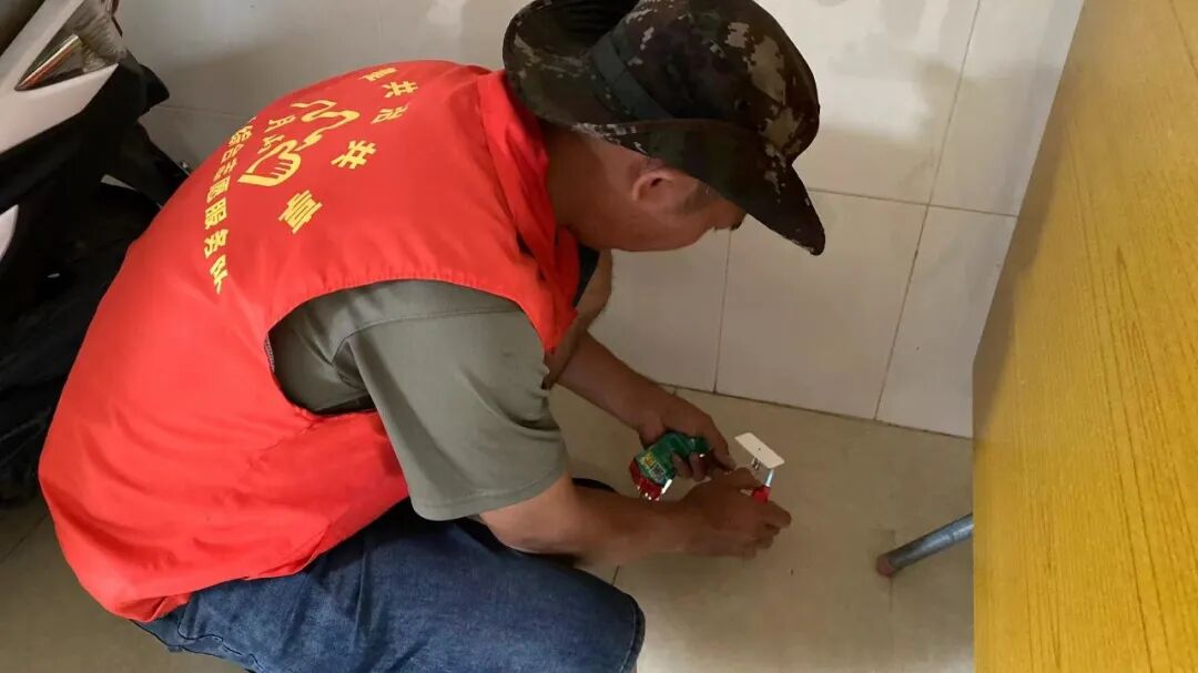 月山鎮(zhèn)統(tǒng)一開展滅蚊行動(dòng)