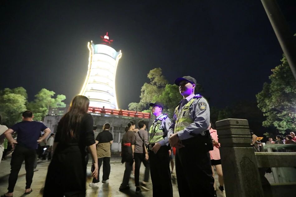 九九重陽 平安護(hù)航 開平公安圓滿完成重陽節(jié)安保任務(wù)