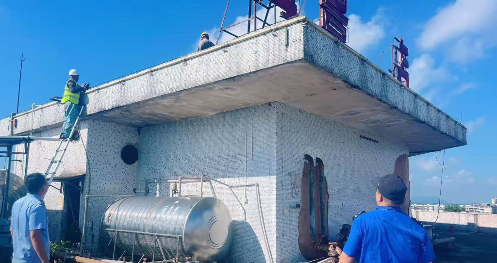 開(kāi)展專項(xiàng)整治  推進(jìn)戶外廣告安全管理