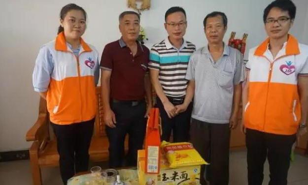 C:UsersadminDesktop長(zhǎng)沙街道走訪慰問困難退伍軍人11.jpg