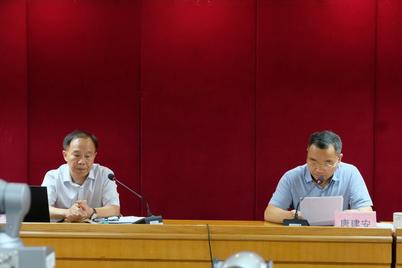 190820開講啦！憲法法治專題講座江門市自然資源全系統(tǒng)都來打call！ (4).jpg